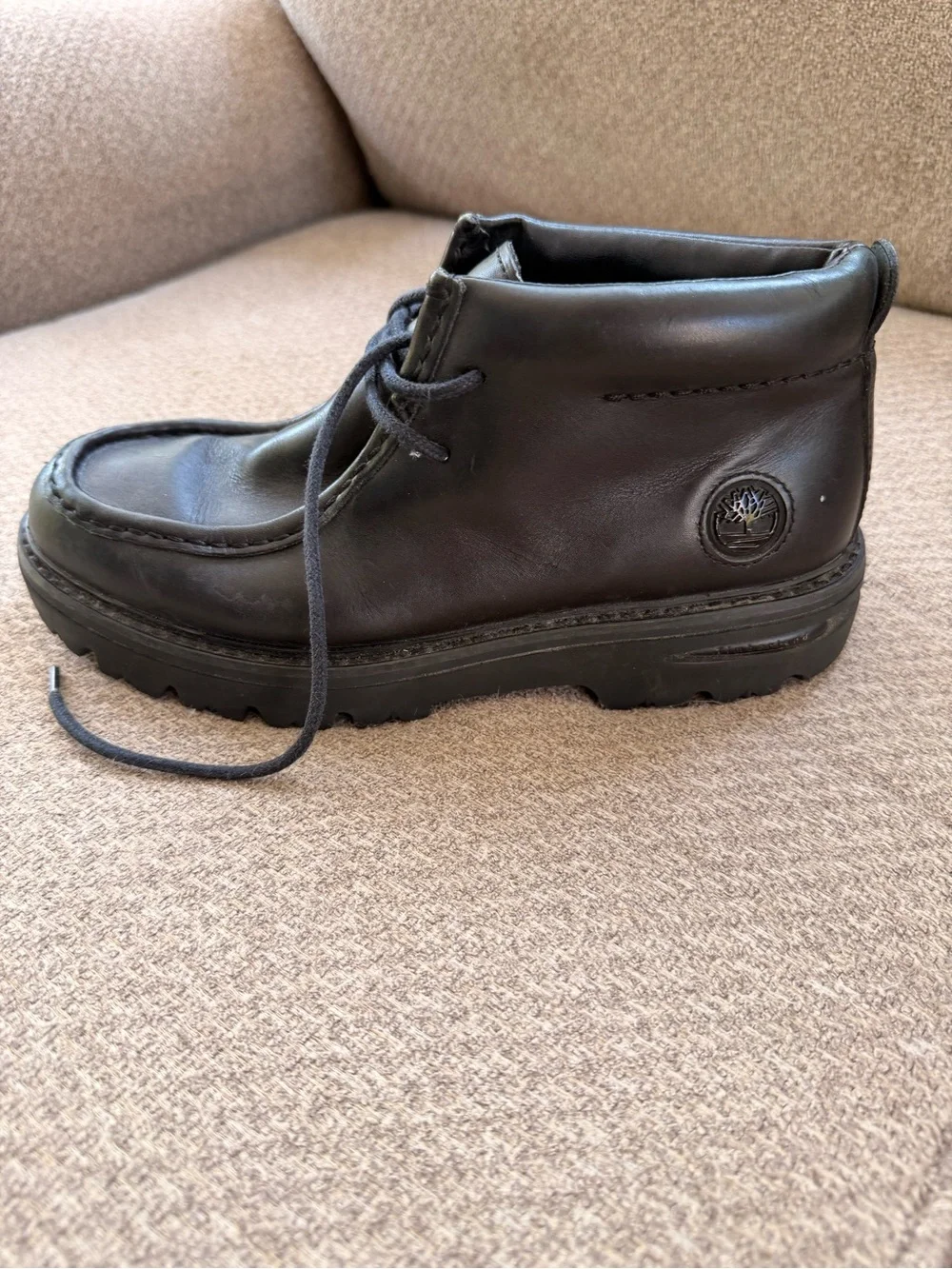Timberland Men's Dark Black Leather Chukka Boot